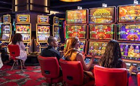 Studio live dealer jati slot dengan kamera multi-sudut dan dealer profesional